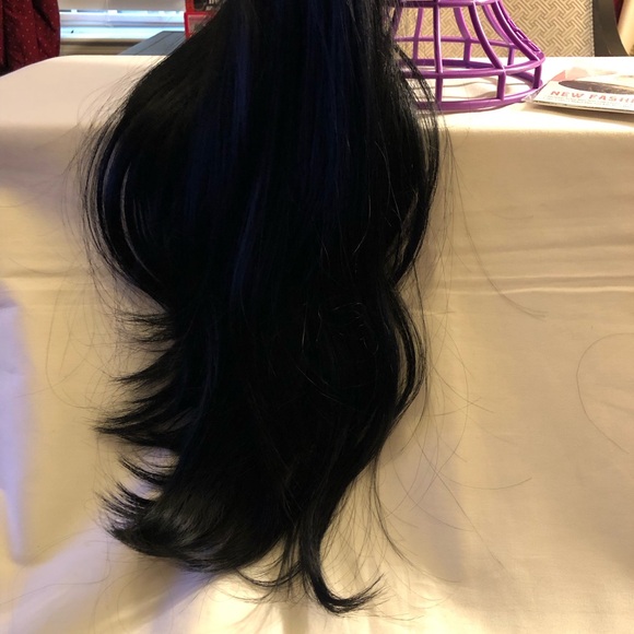 Long Black Synthetic Wig - Picture 12 of 16